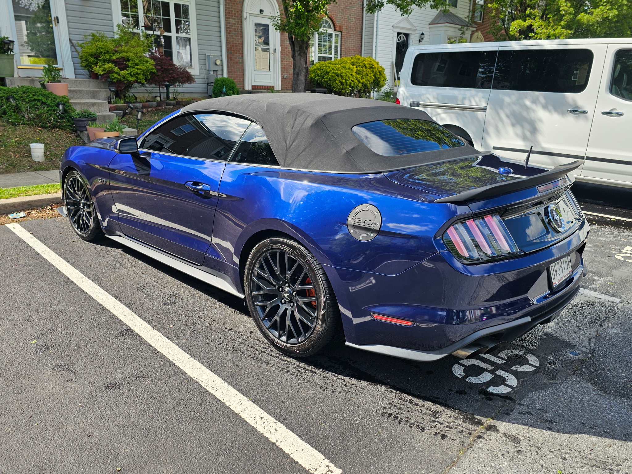 Used 2019 Ford Mustang GT Premium w/ GT Performance Package RWD image 1