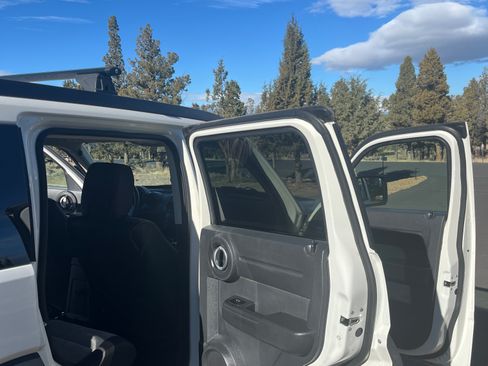 Used 2007 Dodge Nitro SXT image 16