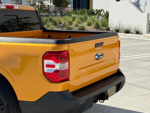 Used 2022 Ford Maverick XLT image 17