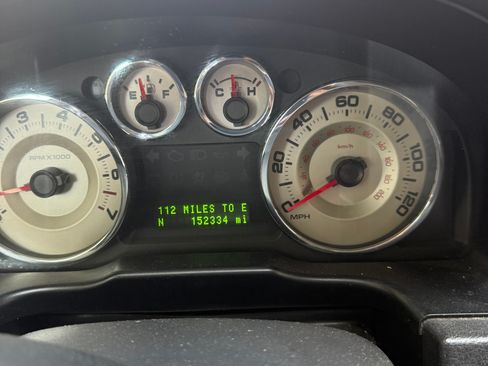 Used 2010 Ford Edge SEL image 10