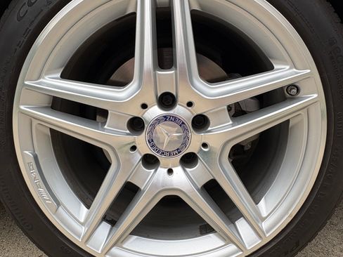 Used 2014 Mercedes-Benz E 350 4MATIC Sedan image 28