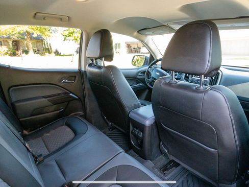 Used 2018 Chevrolet Colorado Z71 image 18