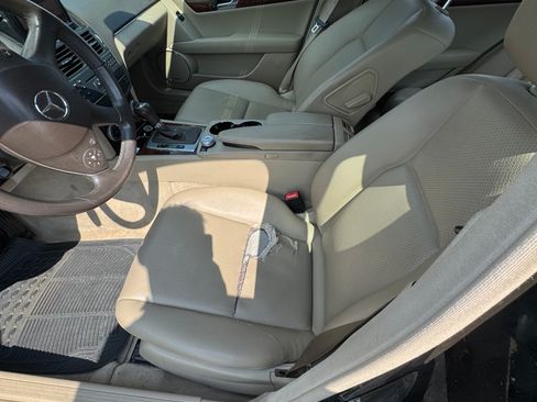 Used 2009 Mercedes-Benz C 300 4MATIC Sedan image 10