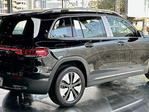 Used 2024 Mercedes-Benz EQB 250+ image 1