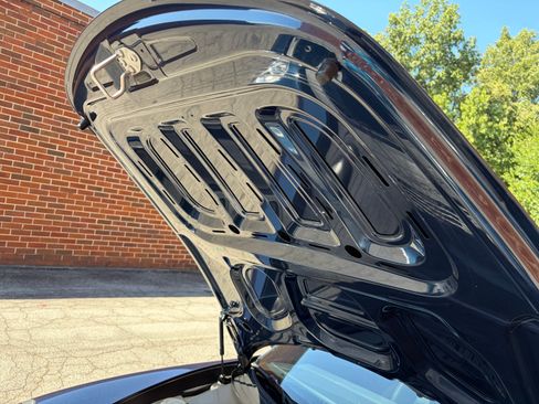Used 2015 Porsche 911 Carrera image 22