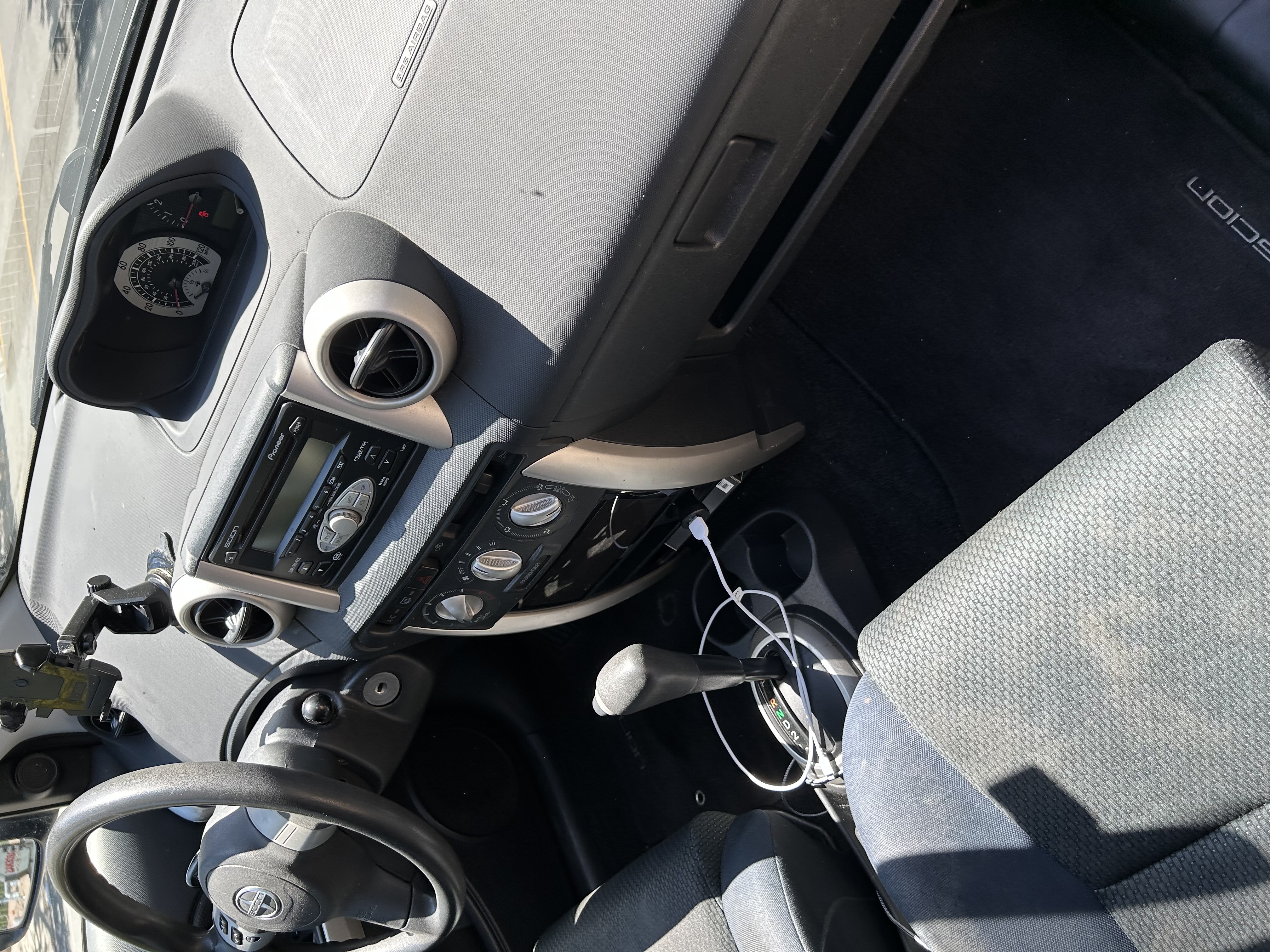 Used 2006 Scion xA FWD image 10