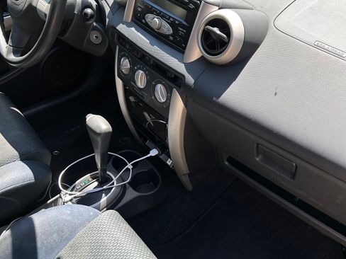 Used 2006 Scion xA FWD image 12