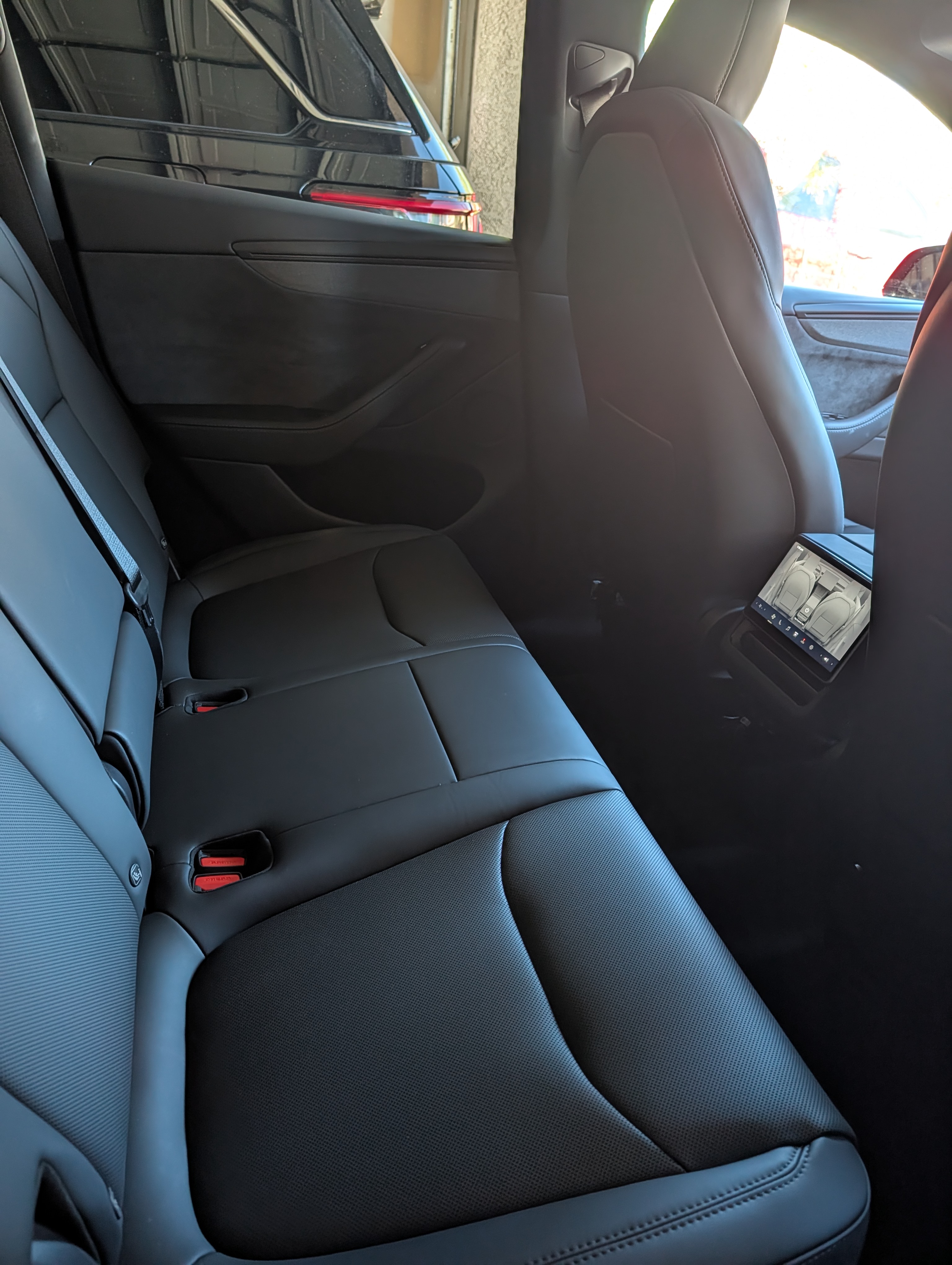 Used 2026 Tesla Model Y Long Range RWD image 2