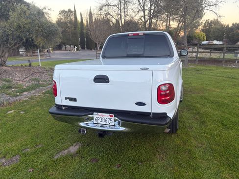 Used 2001 Ford F150 Harley-Davidson image 17