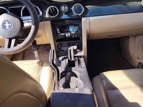 Used 2005 Ford Mustang Premium RWD image 7