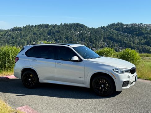 Used 2018 BMW X5 xDrive40e AWD/4WD image 2