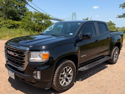 Used 2022 GMC Canyon AT4 w/ Trailering Package