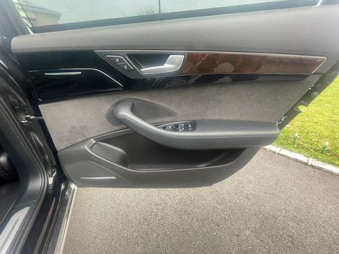 Used 2015 Audi A8 L 4.0T w/ Premium Package image 25