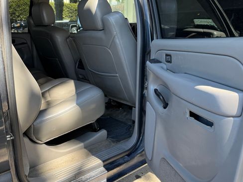 Used 2005 Chevrolet Silverado 2500 LT image 13