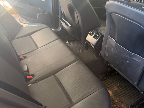 Used 2014 Mercedes-Benz C 300 4MATIC Sedan image 9