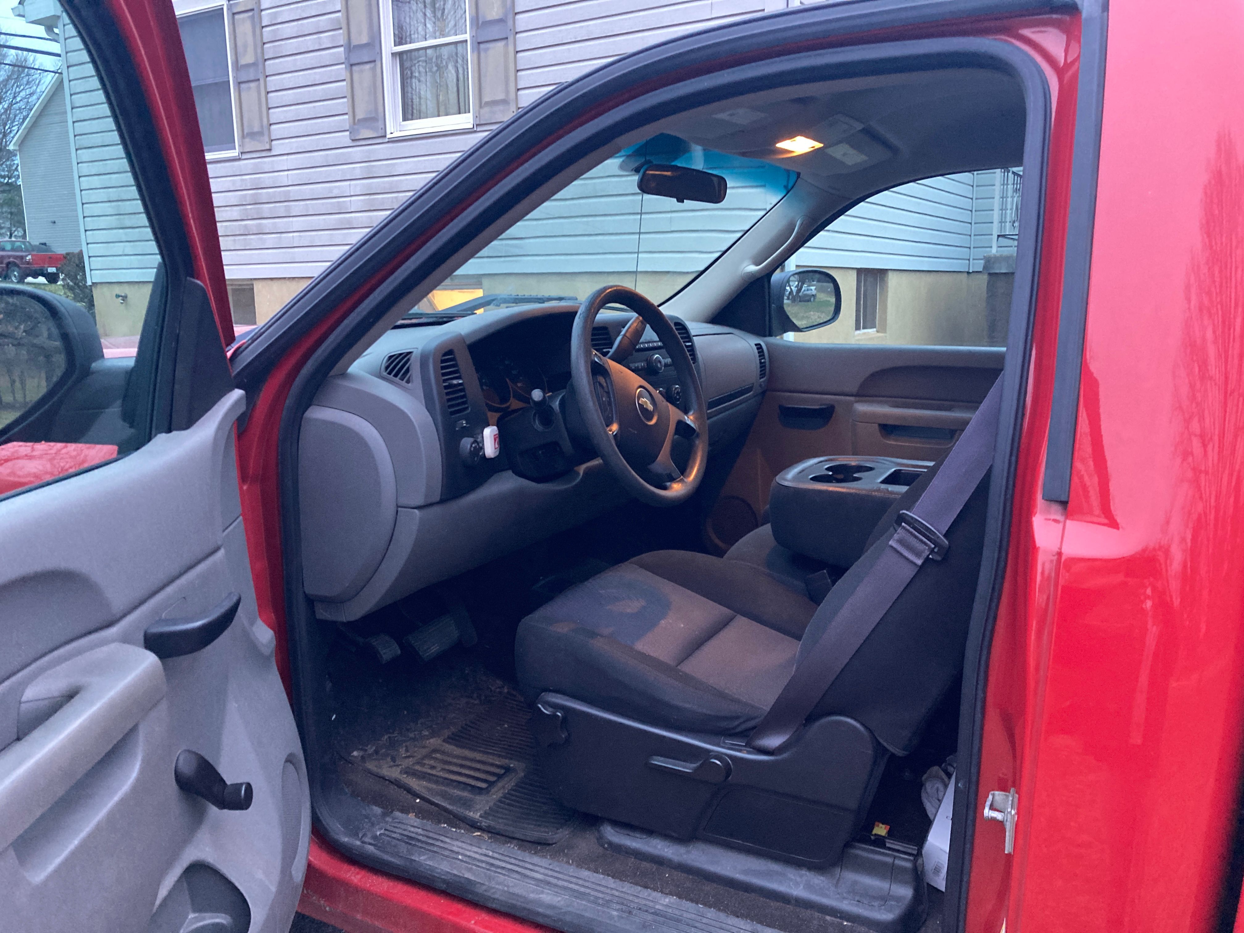 Used 2013 Chevrolet Silverado 1500 W/T w/ LS Package AWD/4WD image 2
