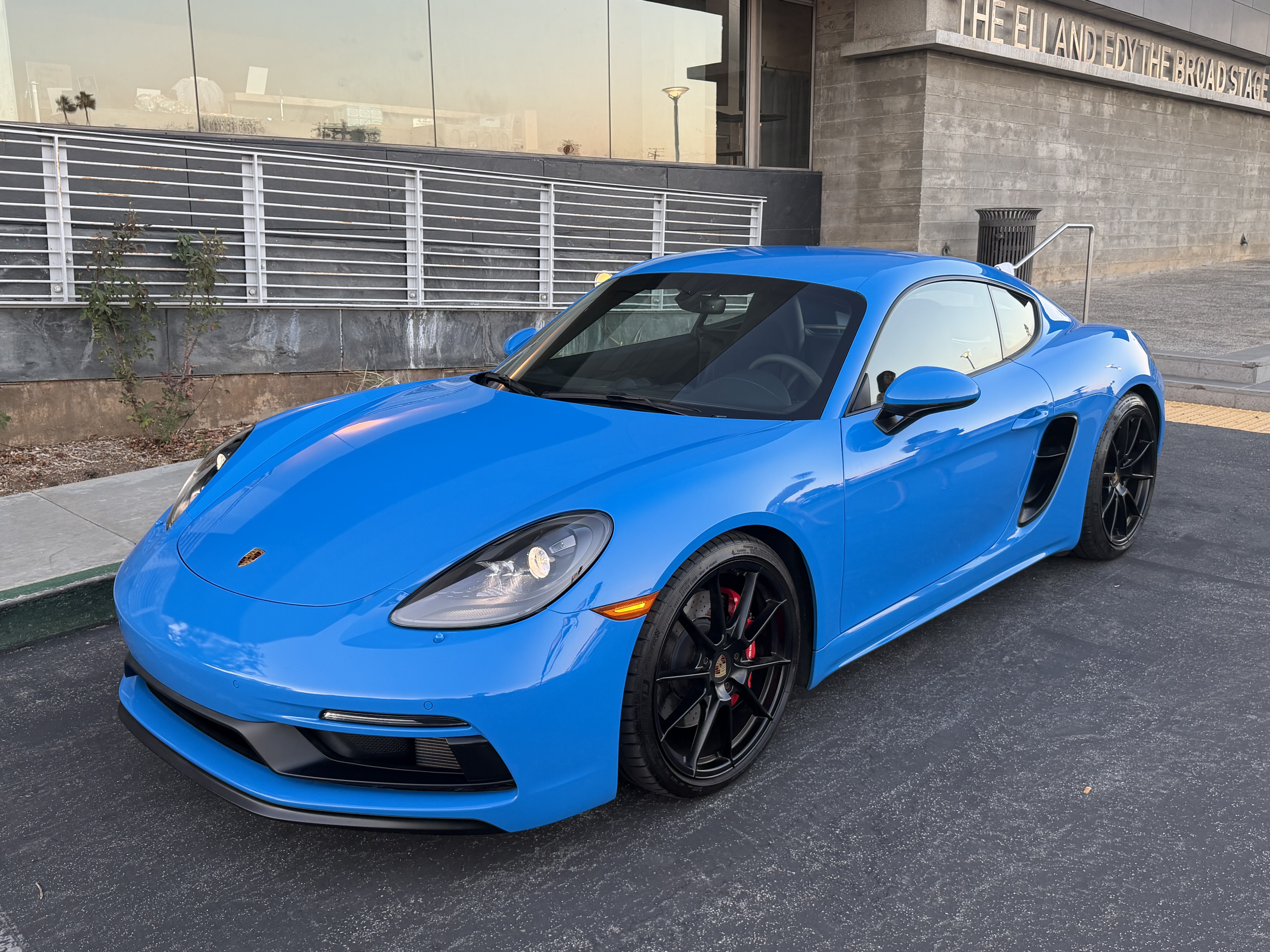 Used 2023 Porsche 718 Cayman GTS RWD image 1