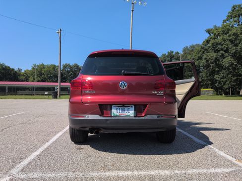 Used 2013 Volkswagen Tiguan SEL AWD/4WD image 9
