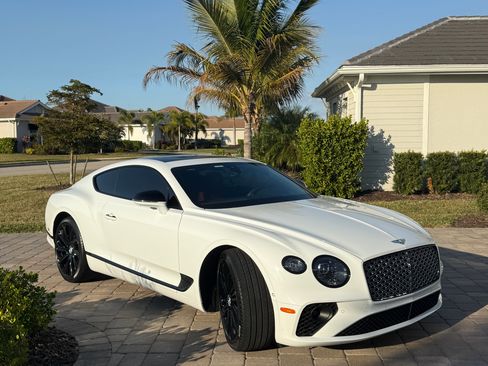 Used 2023 Bentley Continental GT Mulliner image 2