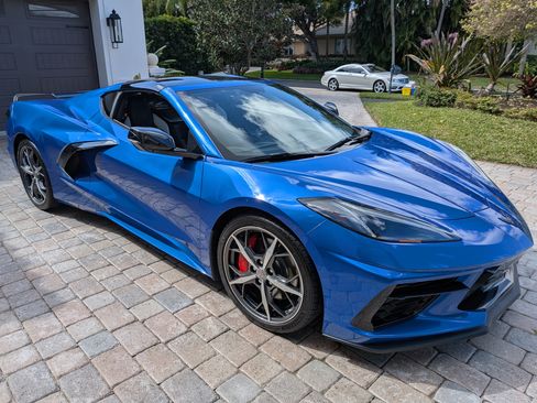 Used 2020 Chevrolet Corvette Stingray Premium Cpe w/ 3LT Preferred Equipment Group image 4