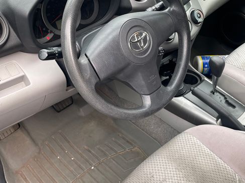 Used 2008 Toyota RAV4 4WD image 9