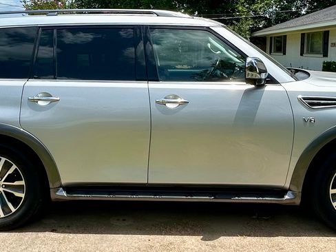 Used 2020 Nissan Armada SL w/ Premium Package RWD image 2
