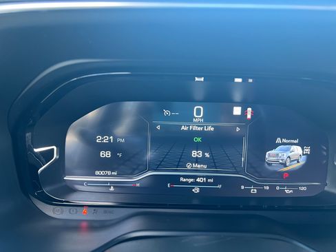 Used 2022 GMC Yukon XL Denali image 13