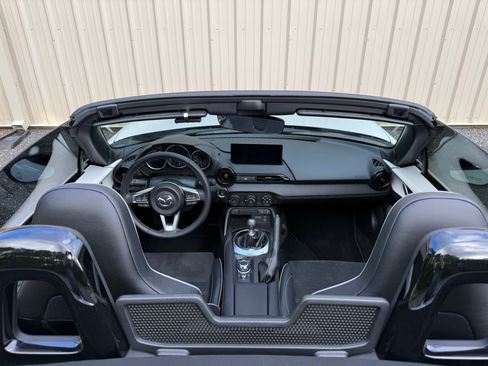 Used 2024 MAZDA MX-5 Miata Club w/ Brembo/BBS Recaro Package image 17