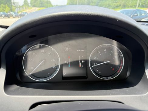 Used 2015 Land Rover LR2 HSE image 8