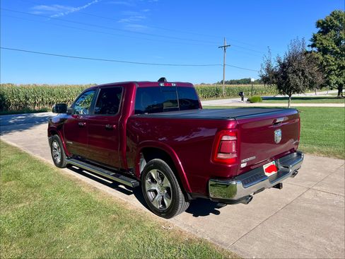 Used 2020 RAM 1500 Laramie AWD/4WD image 5
