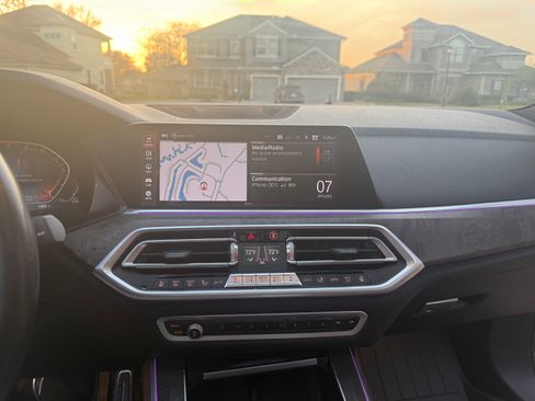 Used 2019 BMW X5 xDrive40i w/ M Sport Package image 14