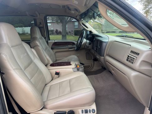 Used 2003 Ford Excursion Limited image 8
