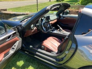Used 2018 MAZDA MX-5 Miata RF Grand Touring RWD image 4