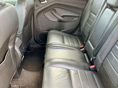 Used 2015 Ford Escape SE w/ Equipment Group 201A AWD/4WD image 13