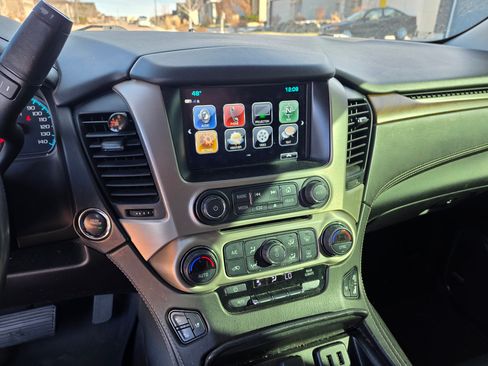 Used 2019 GMC Yukon XL Denali w/ Denali Ultimate Package image 8