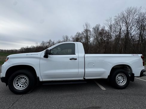 Used 2023 Chevrolet Silverado 1500 W/T w/ WT Value Package image 4