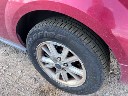 Used 2007 Ford Mustang Premium RWD image 17