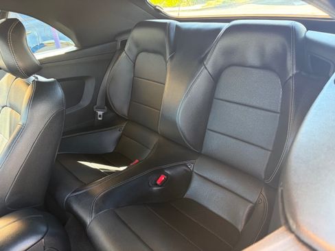 Used 2017 Ford Mustang GT Premium w/ Equipment Group 401A image 10