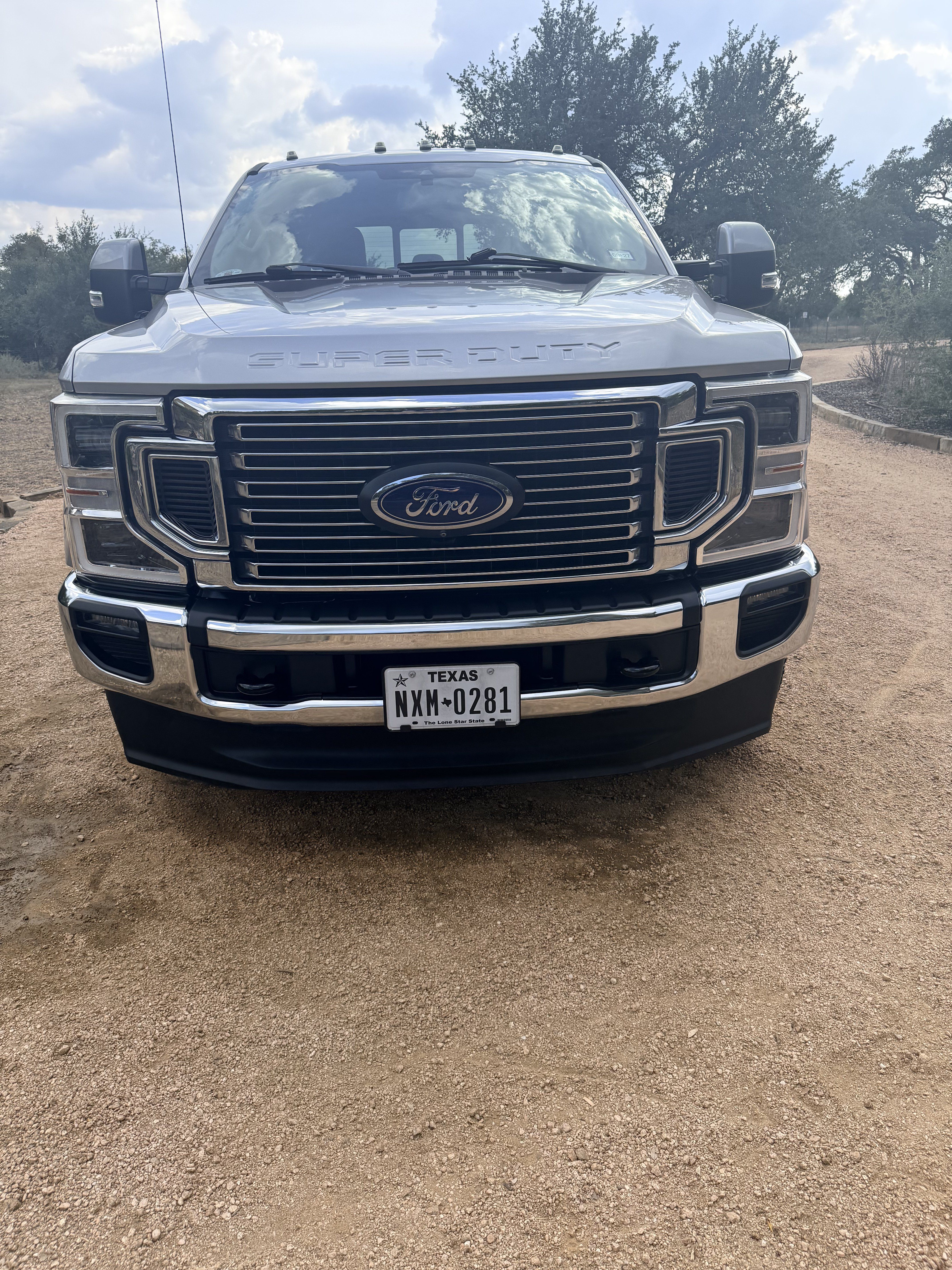 Used 2020 Ford F350 Lariat w/ Lariat Ultimate Package AWD/4WD image 22