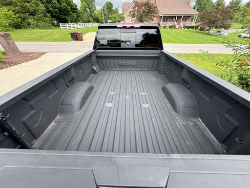 Used 2024 Chevrolet Silverado 3500 High Country w/ High Country Premium Package AWD/4WD image 5