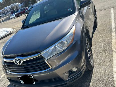 Used 2016 Toyota Highlander XLE