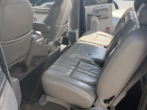 Used 2001 Ford Excursion XLT image 6