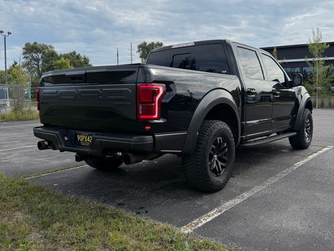 Used 2017 Ford F150 Raptor w/ Equipment Group 802A Luxury AWD/4WD image 4