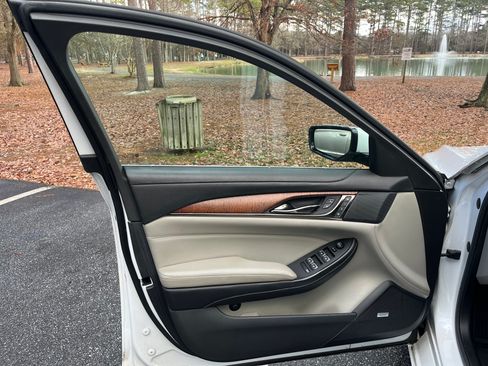 Used 2015 Cadillac CTS Sedan image 12