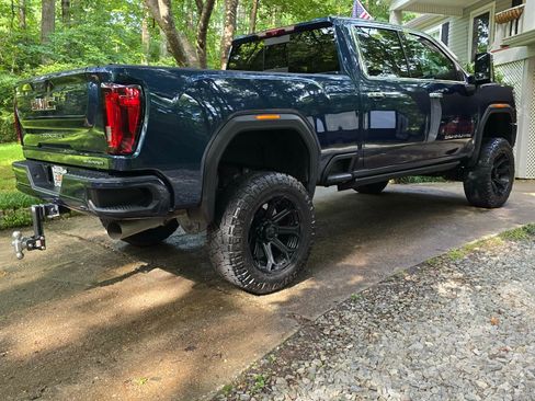 Used 2023 GMC Sierra 2500 Denali w/ Denali Ultimate Package image 5