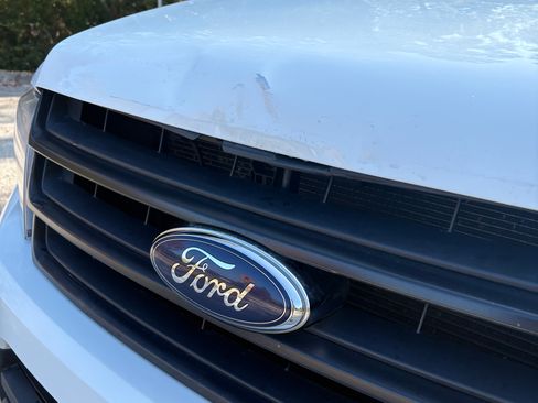 Used 2017 Ford Expedition XL image 10