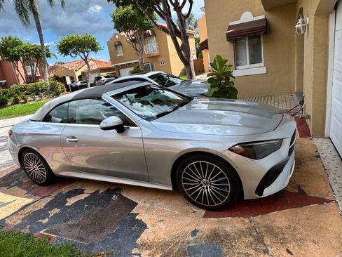 Used 2026 Mercedes-Benz CLE 450 4MATIC Cabriolet image 1