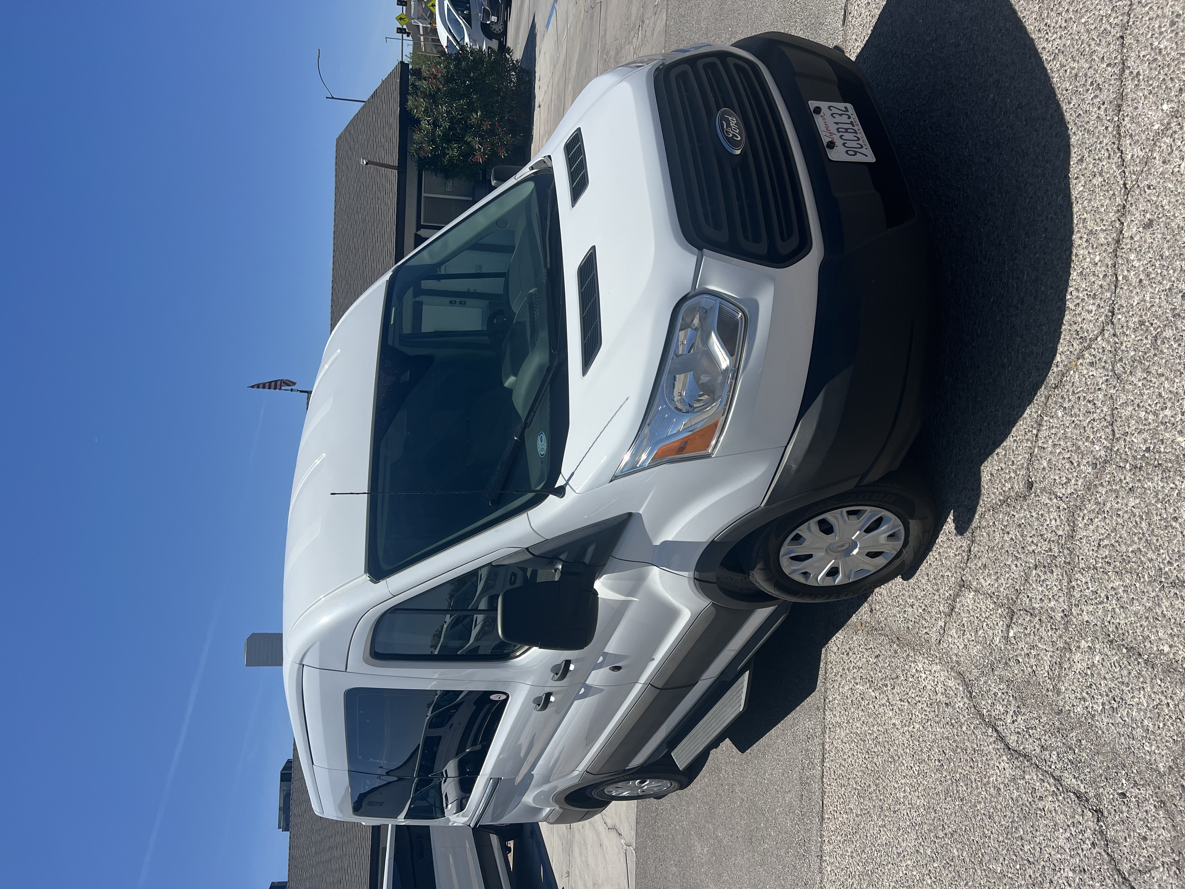 Used 2019 Ford Transit 150 XLT RWD image 2