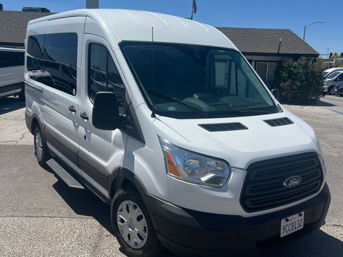 Used 2019 Ford Transit 150 XLT RWD image 2