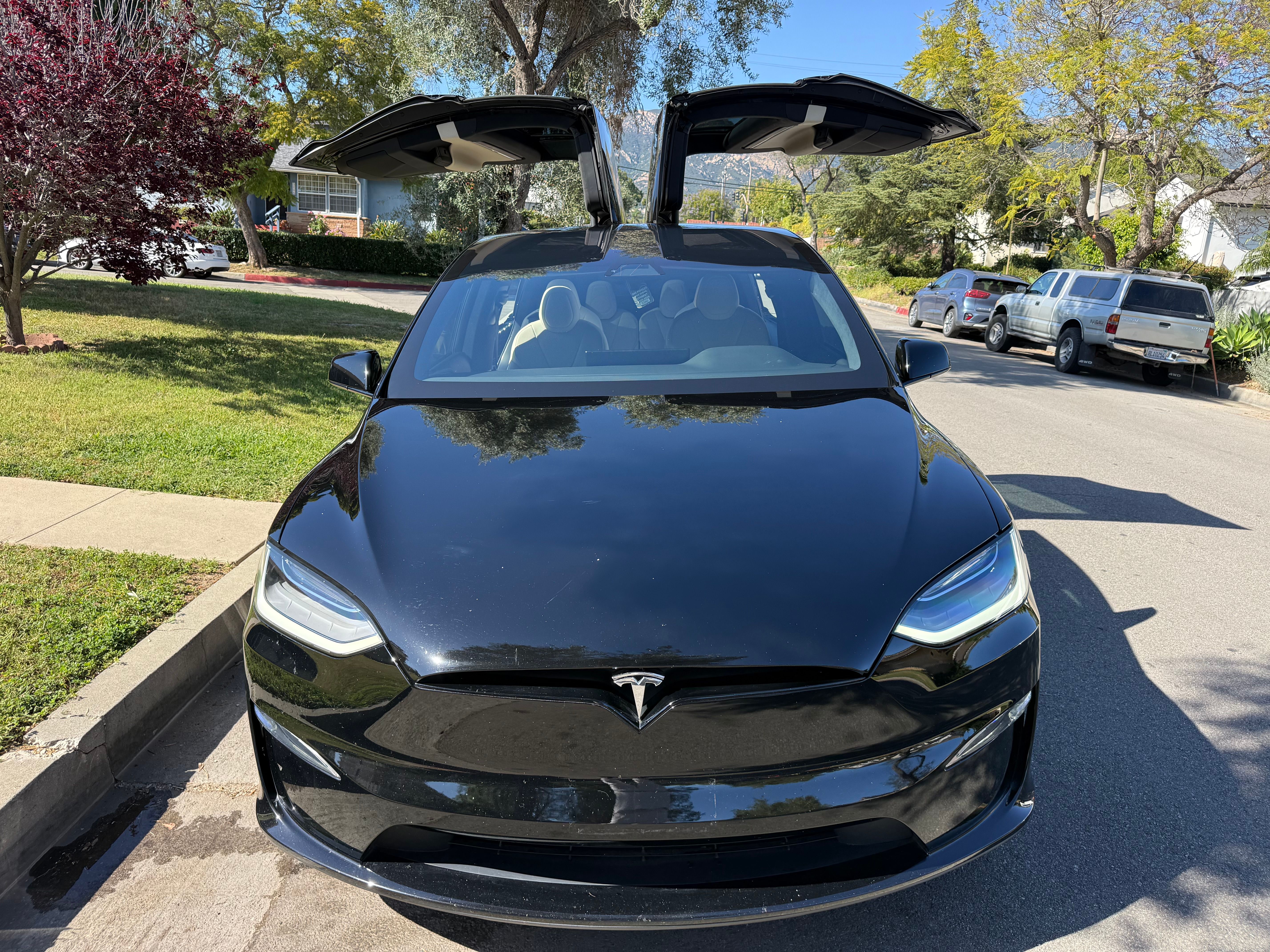 Used 2023 Tesla Model X AWD/4WD image 9